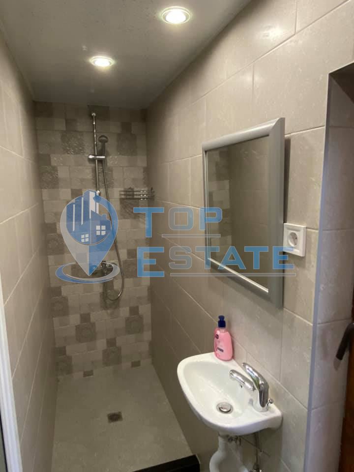 Функционираща къща за гости с басейн и панорамна гледка в село Кисьовци, област Велико Търново - 0