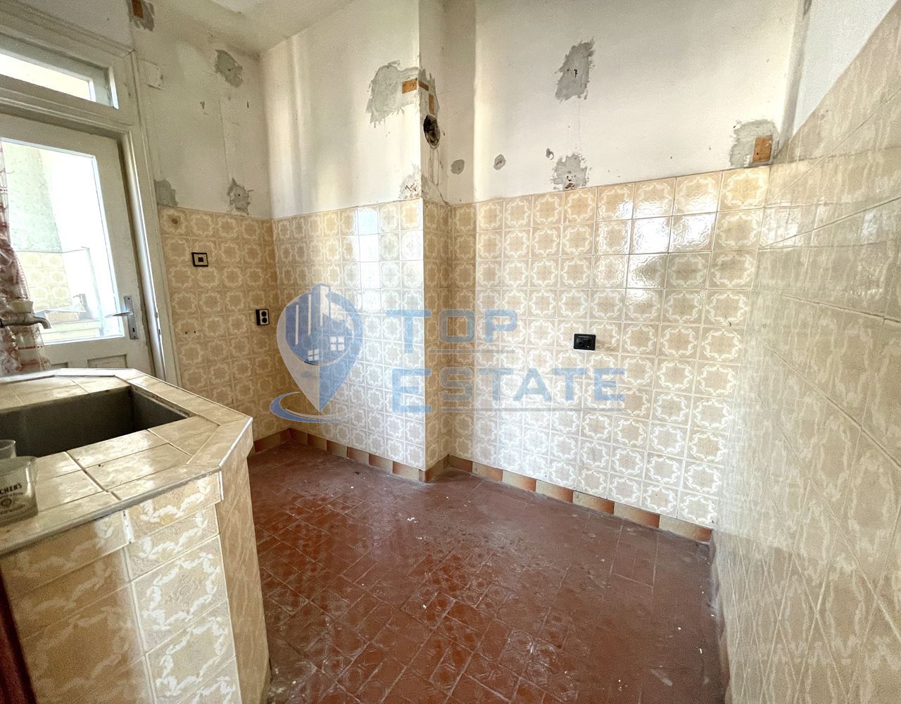 Многостаен тухлен апартамент в кв. Бузлуджа-0 Многостаен тухлен апартамент в кв. Бузлуджа - 0