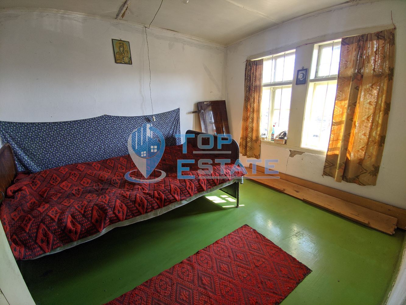 Старинна къща с голям двор в село Мусина - 0