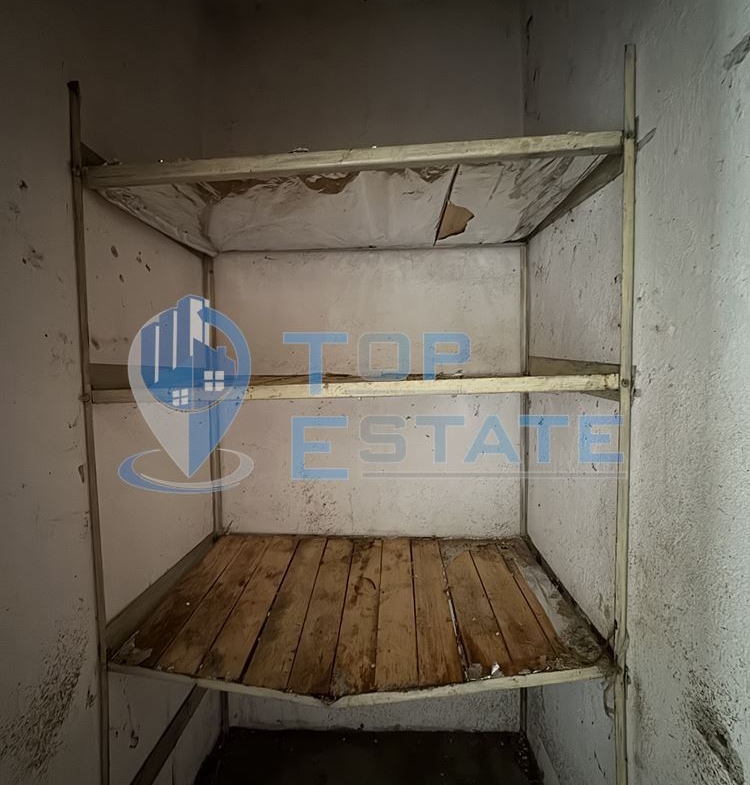 Етаж от къща със сутеренен етаж в град Павликени, област Велико Търново - 0