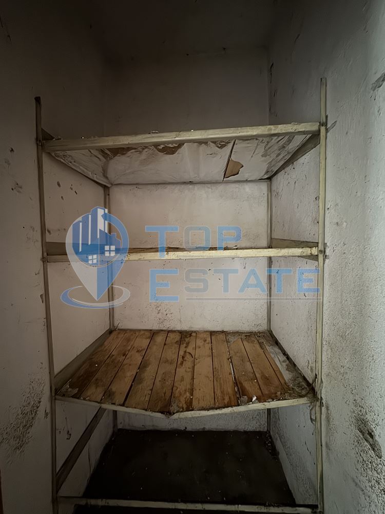 Етаж от къща със сутеренен етаж в град Павликени, област Велико Търново - 0