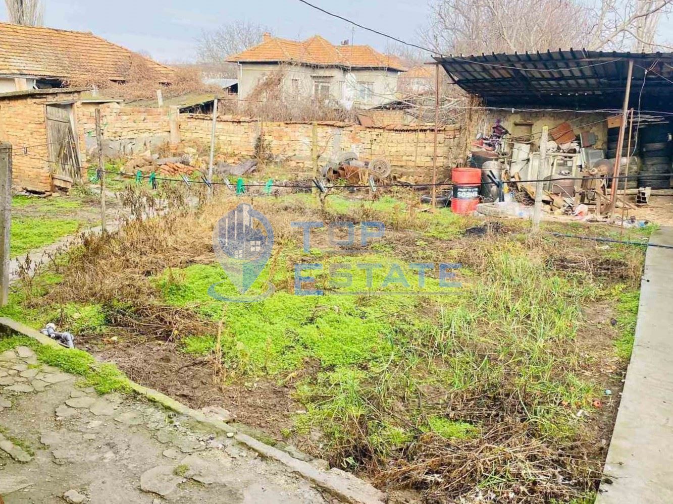 Тухлена къща с вътрешна тоалетна в с. Камен-0 Тухлена къща с вътрешна тоалетна в с. Камен - 0