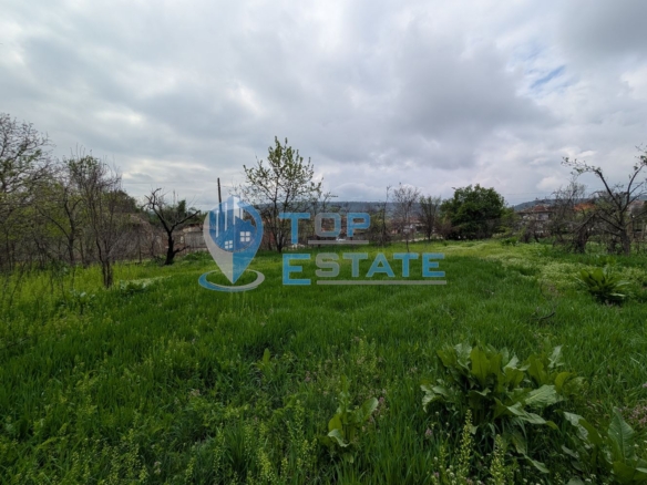 Парцел в регулация в село Мерданя - 0