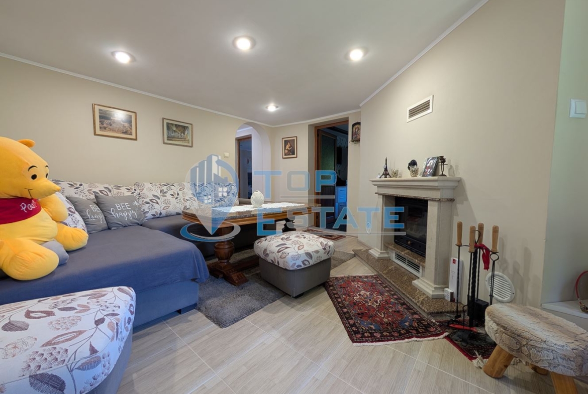 Реновирана двуетажна къща в Тревненския балкан - 0