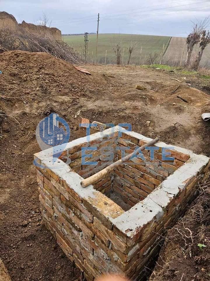 Имот с панорамна гледка в с. Каранци, област Велико Търново. - 0