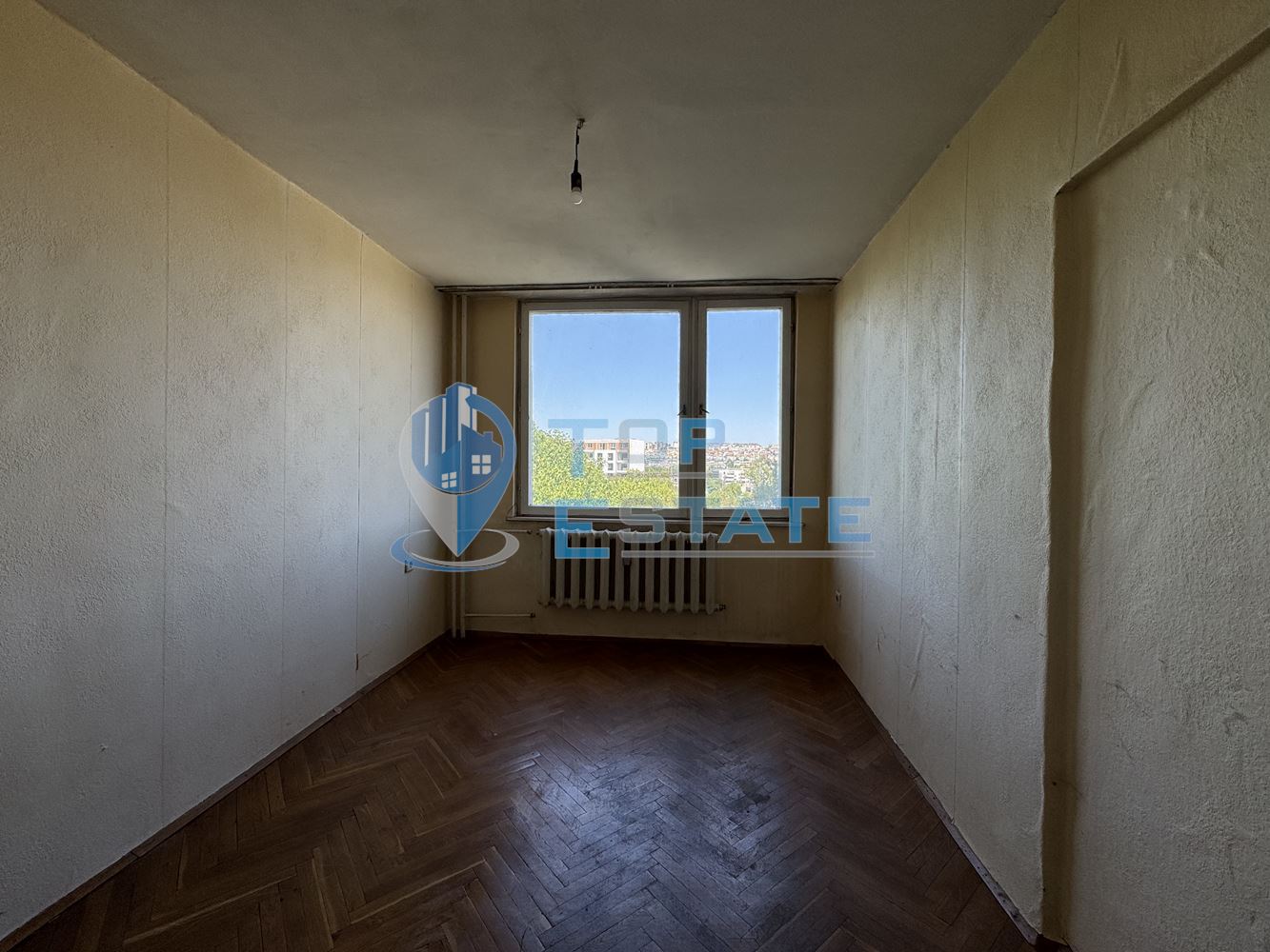 Тристаен тухлен апартамент в квартал Бузлуджа, град Велико Търново - 0