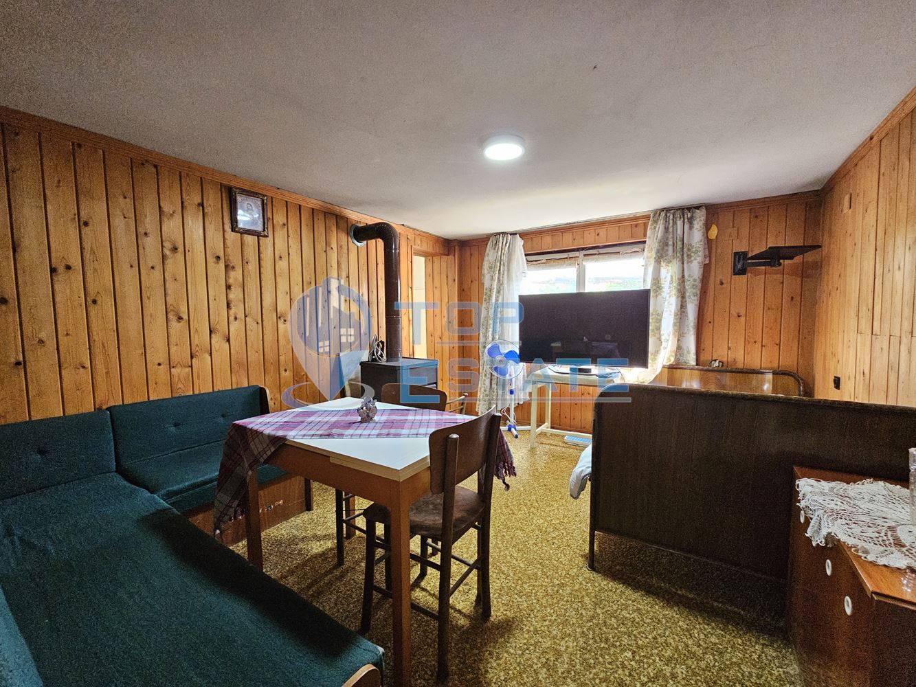 Монолитна двуетажна къща с втора къща в един двор в село Ново Градище, област Велико Търново - 0