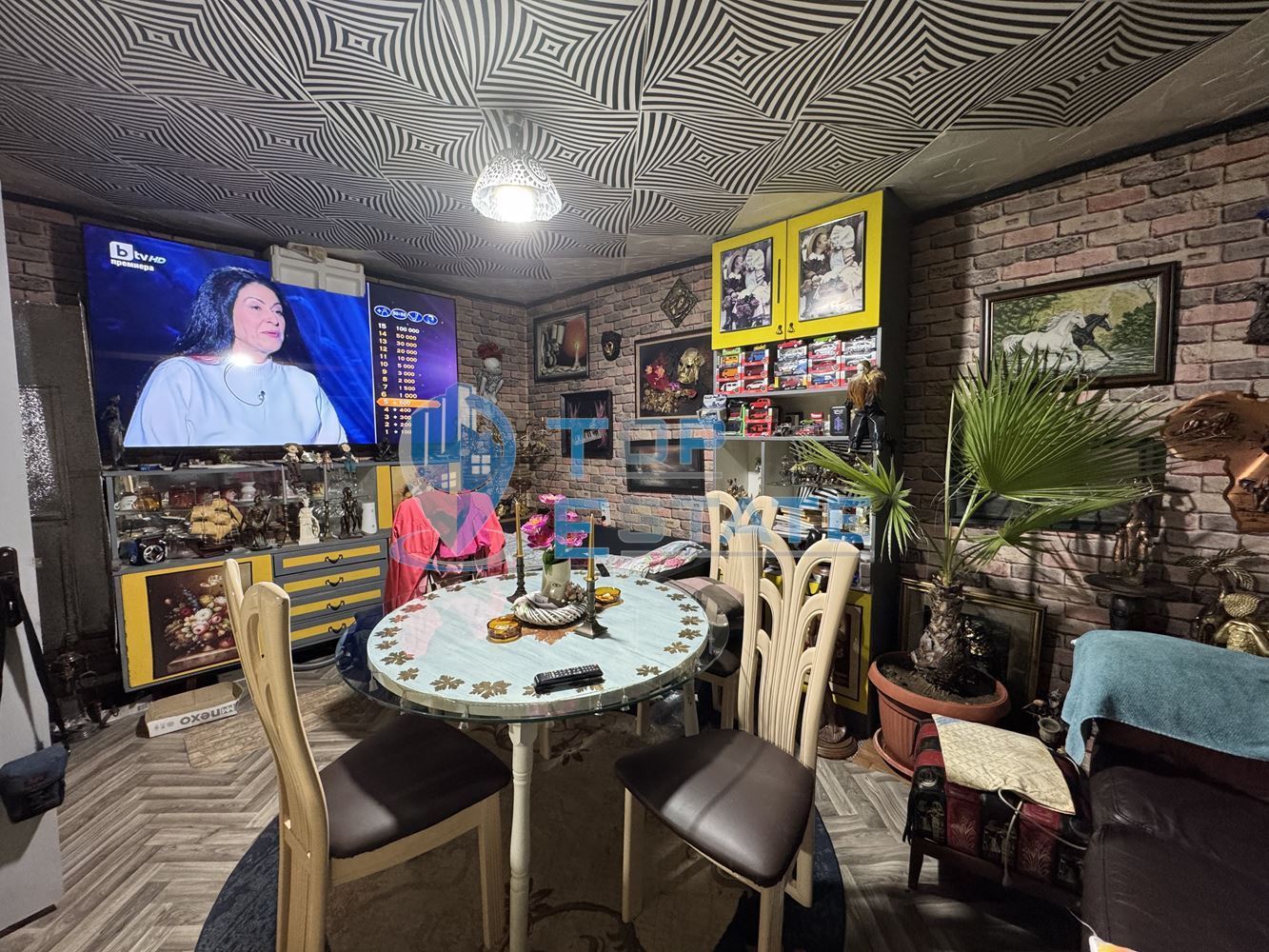 Къща с кладенец в село Правда, област Велико Търново - 0