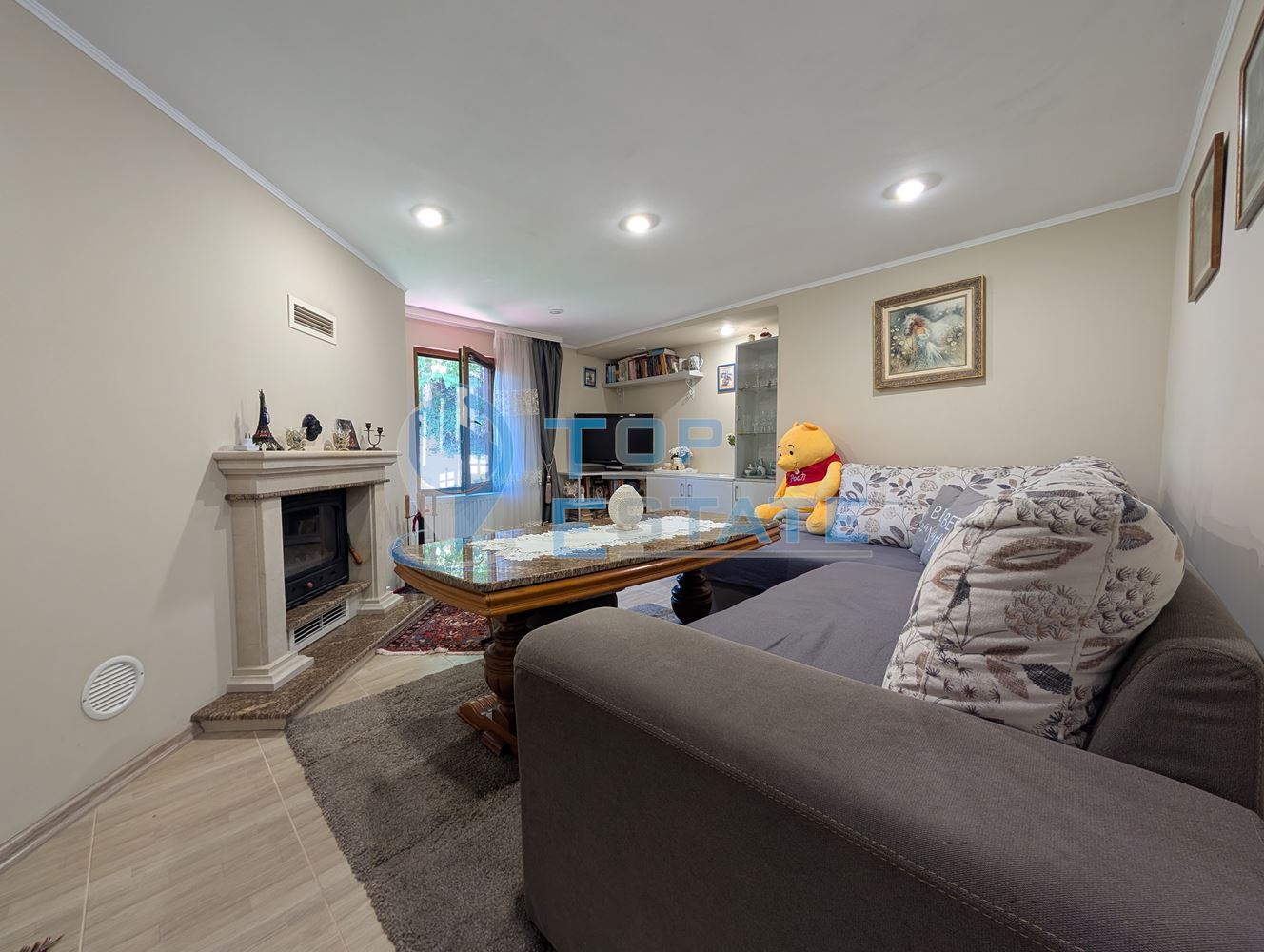 Реновирана двуетажна къща в Тревненския балкан - 0