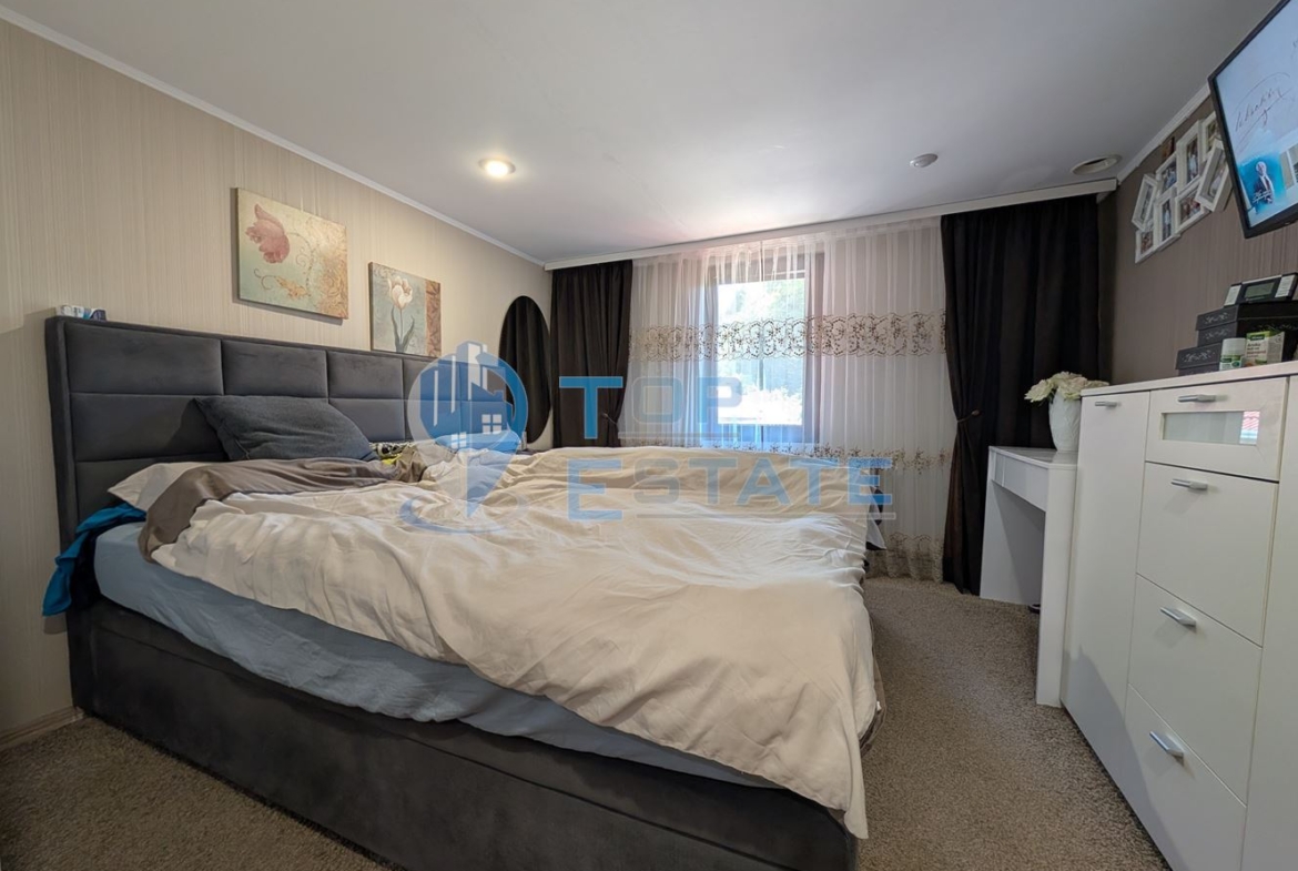 Реновирана двуетажна къща в Тревненския балкан - 0