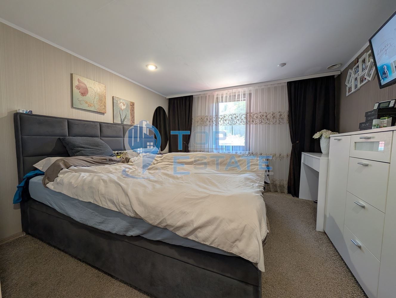 Реновирана двуетажна къща в Тревненския балкан - 0