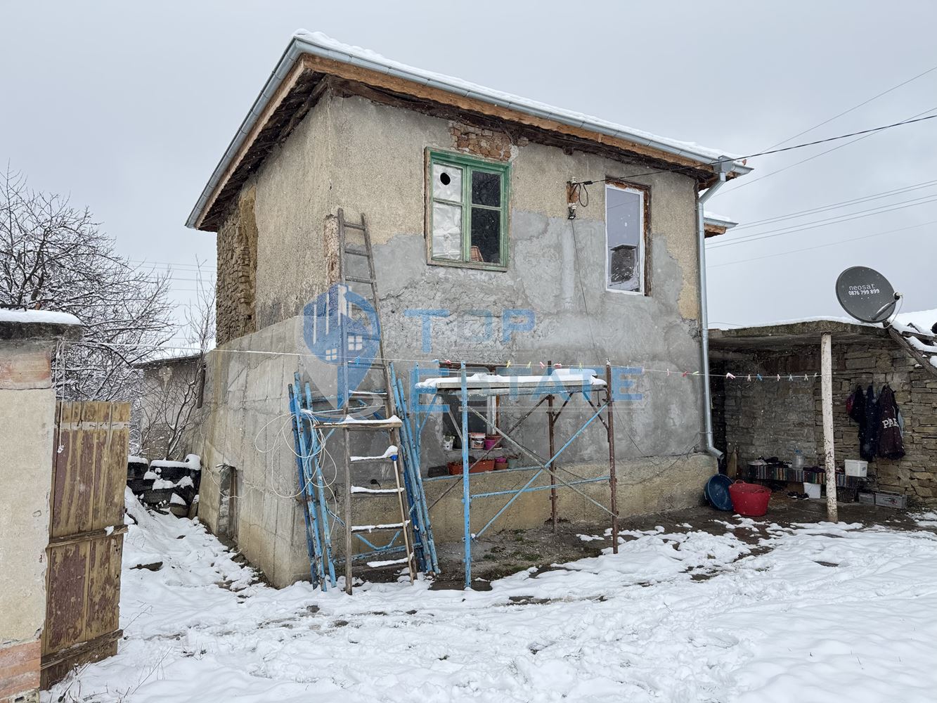 Двуетажна къща с голям двор в с. Скалско, област Габрово. - 0