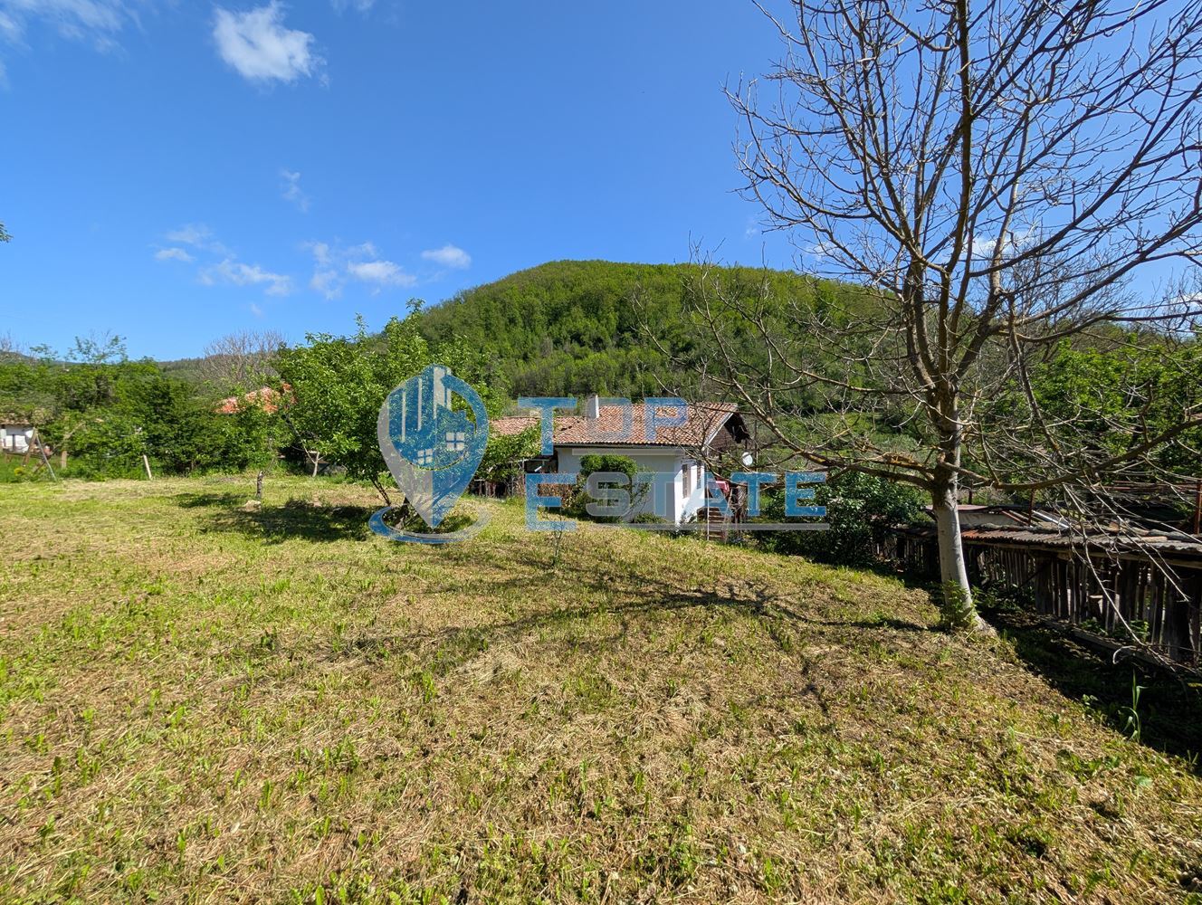 Автентична реновирана къща в град Елена - 0