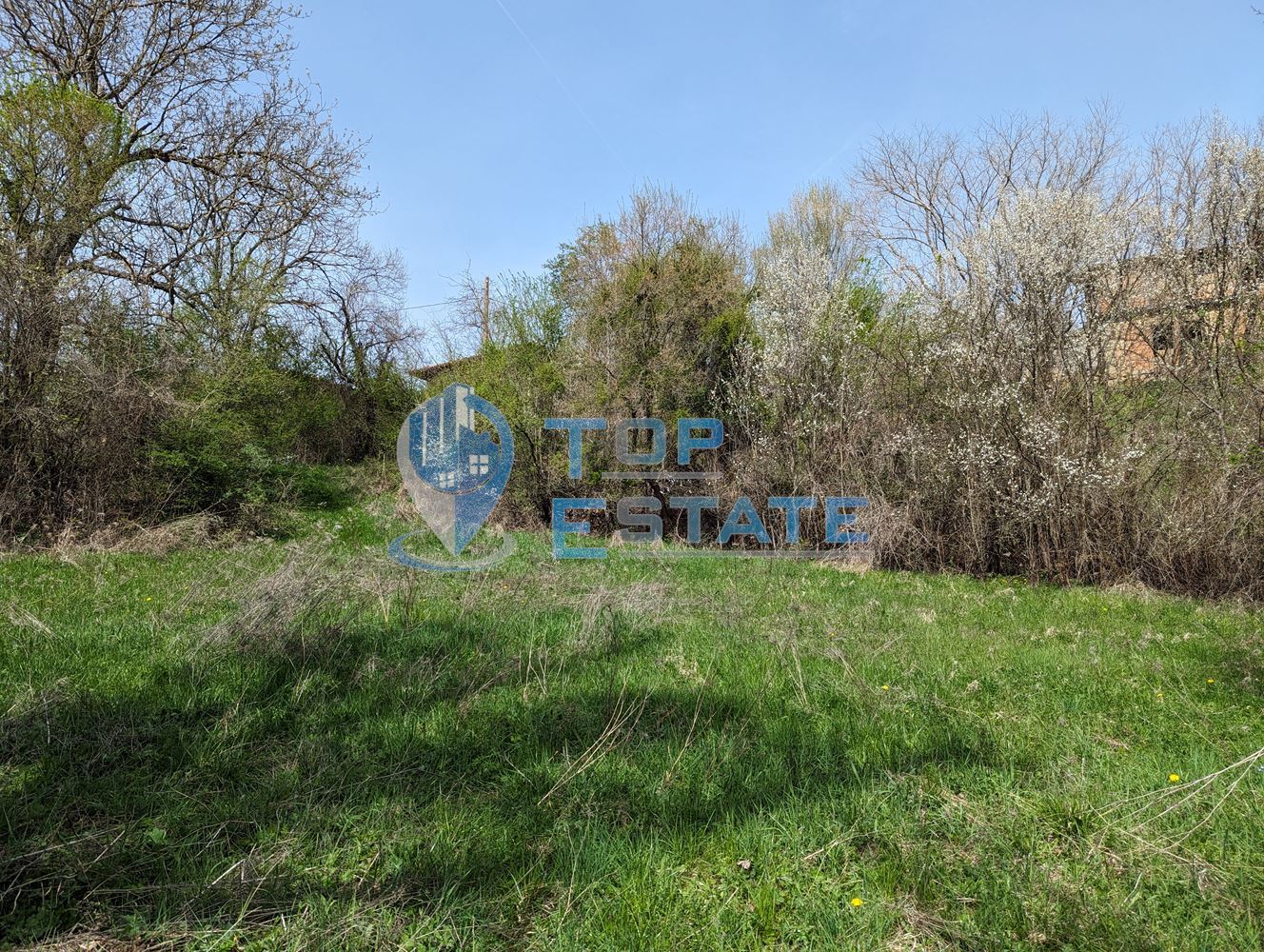 Парцел в регулация със стопанска постройка в Еленския балкан - 0