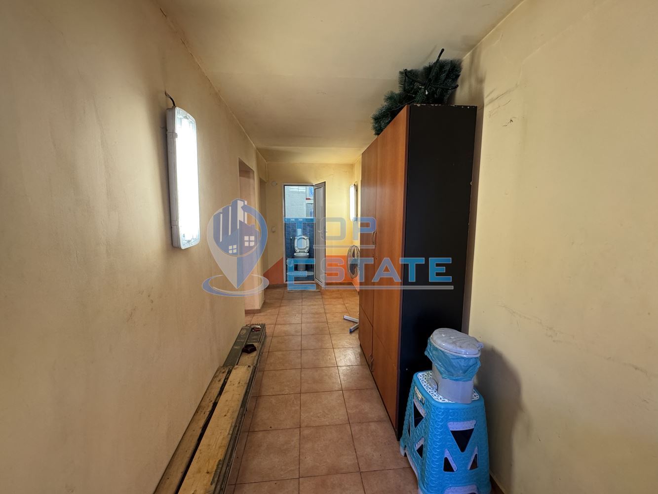 Етаж от къща с панорамна гледка в град Габрово-0 Етаж от къща с панорамна гледка в град Габрово - 0