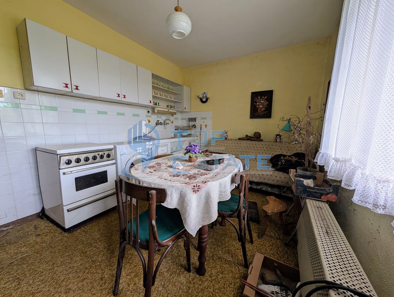 Двуетажна тухлена къща с панорамна гледка в град Плачковци - 0