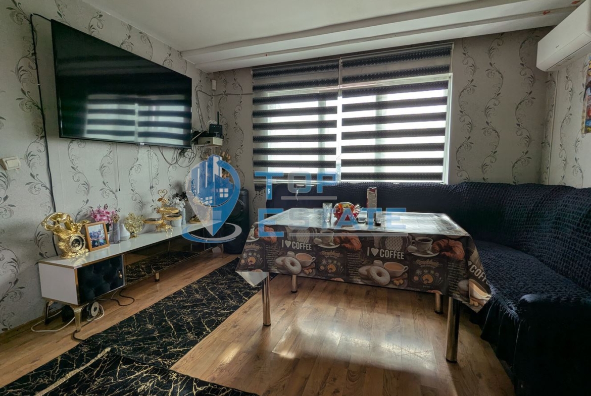 Ремонтирана масивна къща с голям и поддържан двор в село Асеново, община Стражица, област Велико Търново - 0