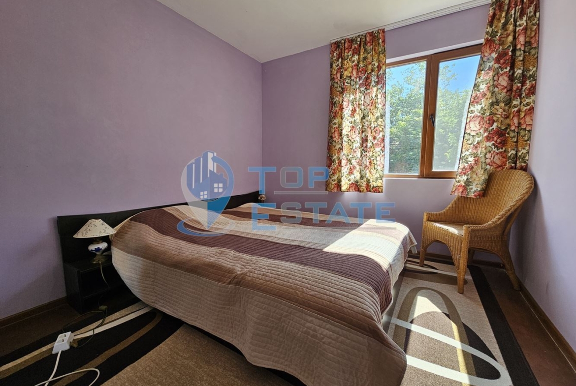 Имение с над 5 декара двор и две къщи в с. Паскалевец, област В. Търново - 0