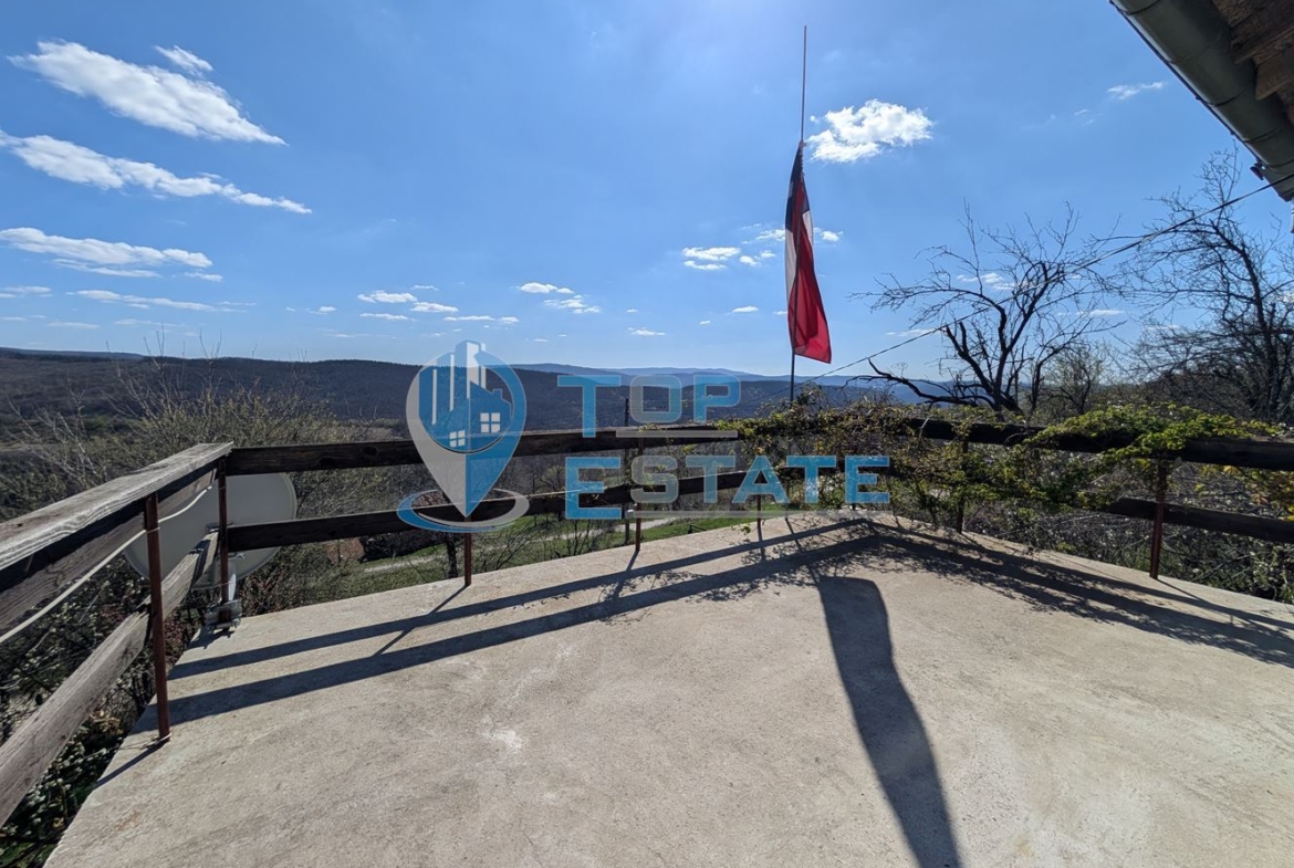 Къща с прекрасна панорама в село Длъжка поляна, област Търговище - 0