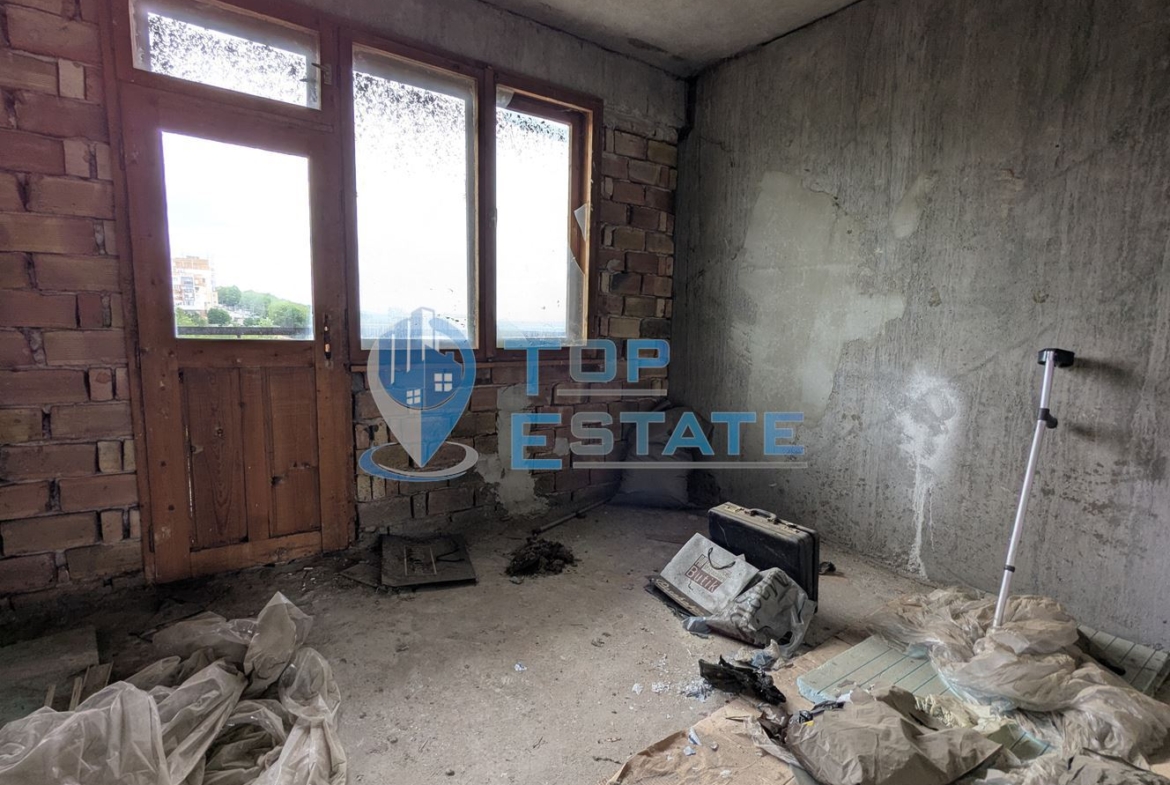 Многостаен апартамент в квартал Пролет, град Горна Оряховица, област Велико Търново - 0