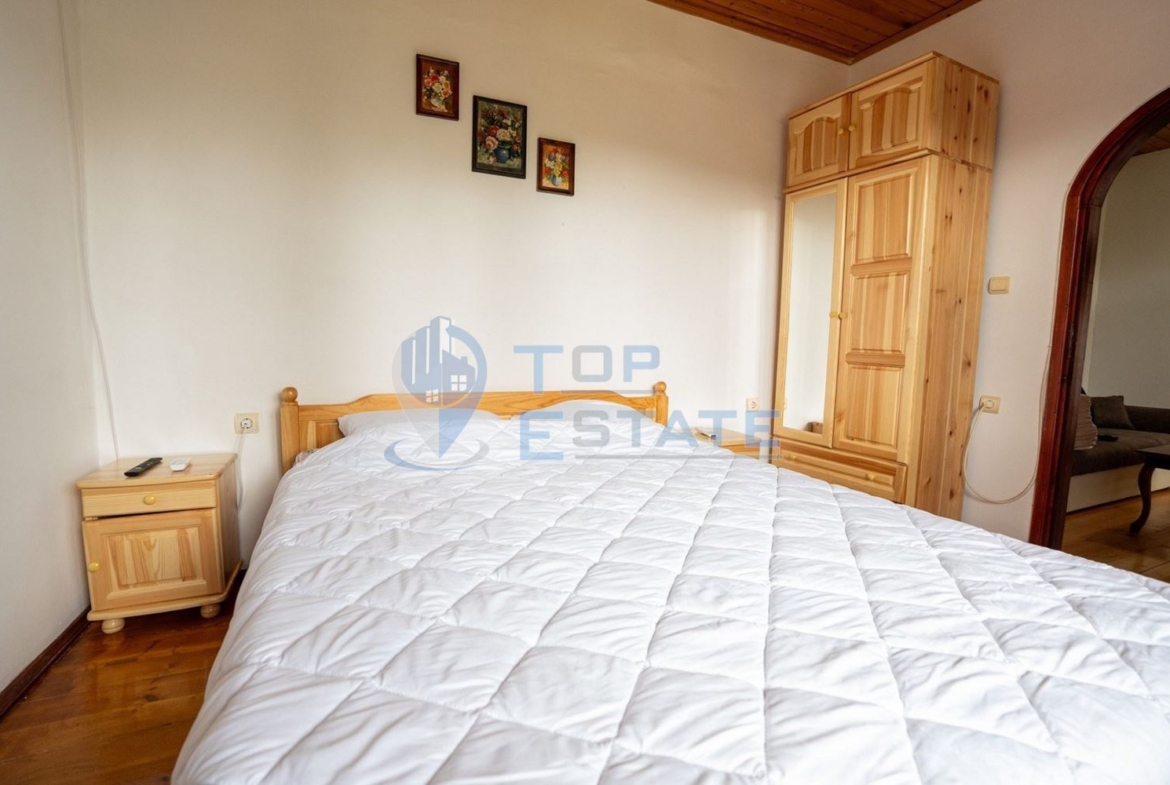 Успешно работеща къща за гости с басейн и отлична репутация в село Миндя - 0