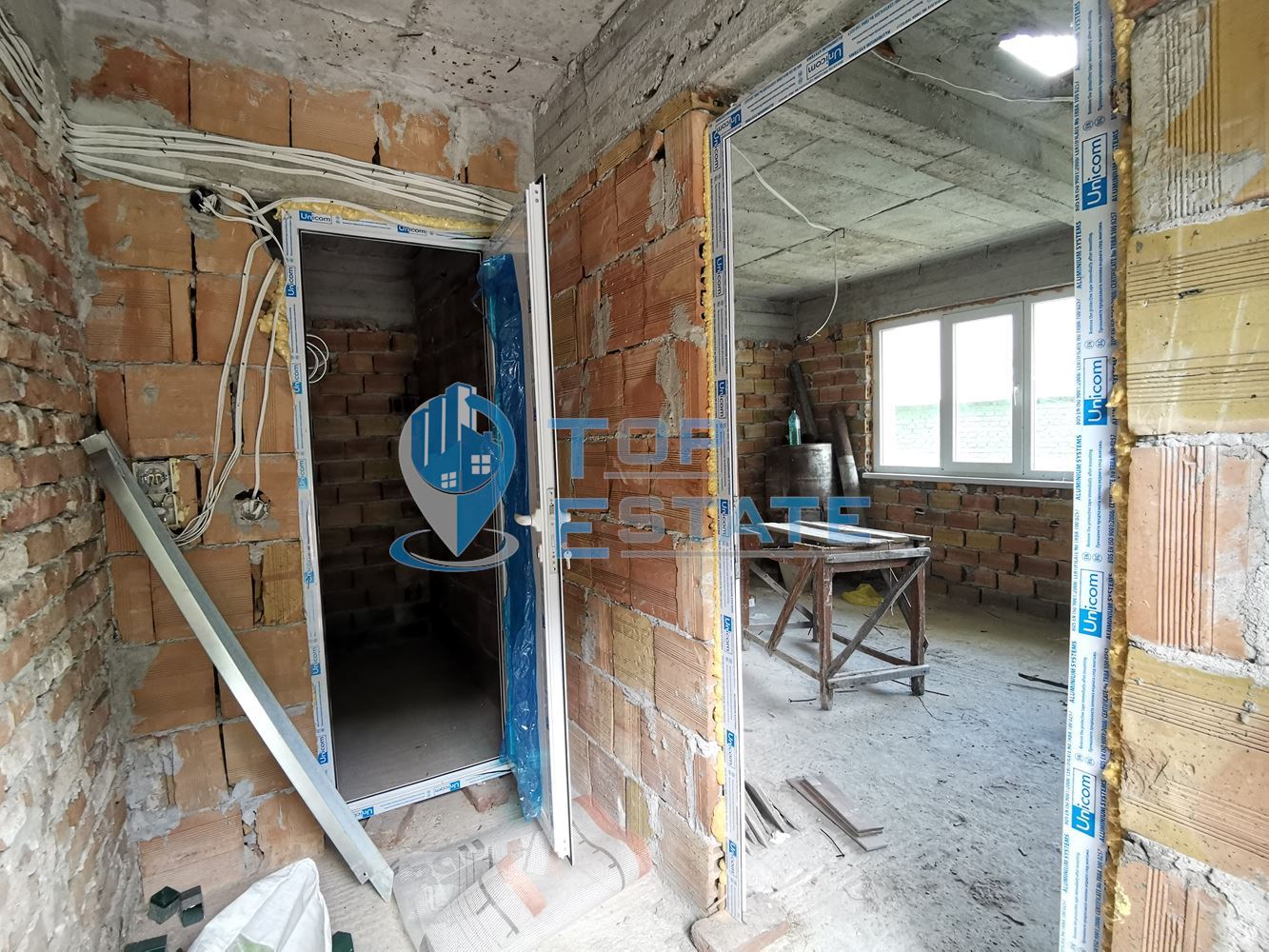 Триетажна къща ново строителство в близост до центъра на град Трявна - 0