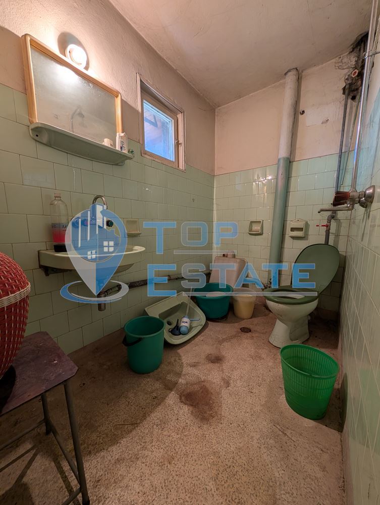 Четиристаен апартамент в центъра на град Елена - 0