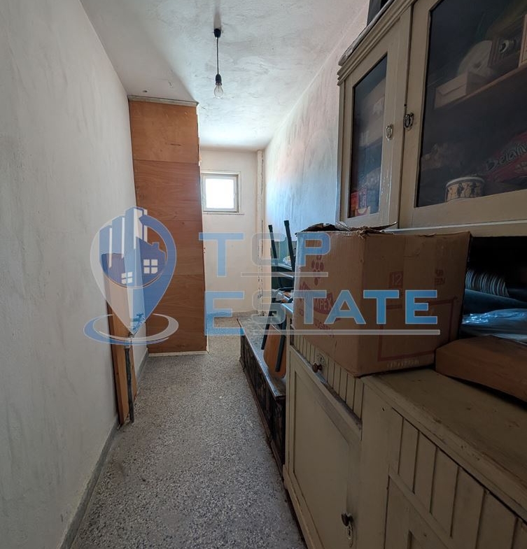 Четиристаен апартамент в центъра на град Елена - 0