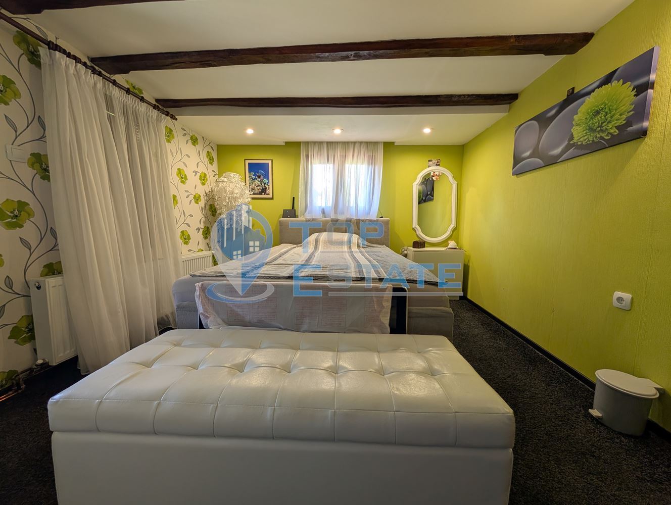 Реновирана двуетажна къща в Тревненския балкан - 0