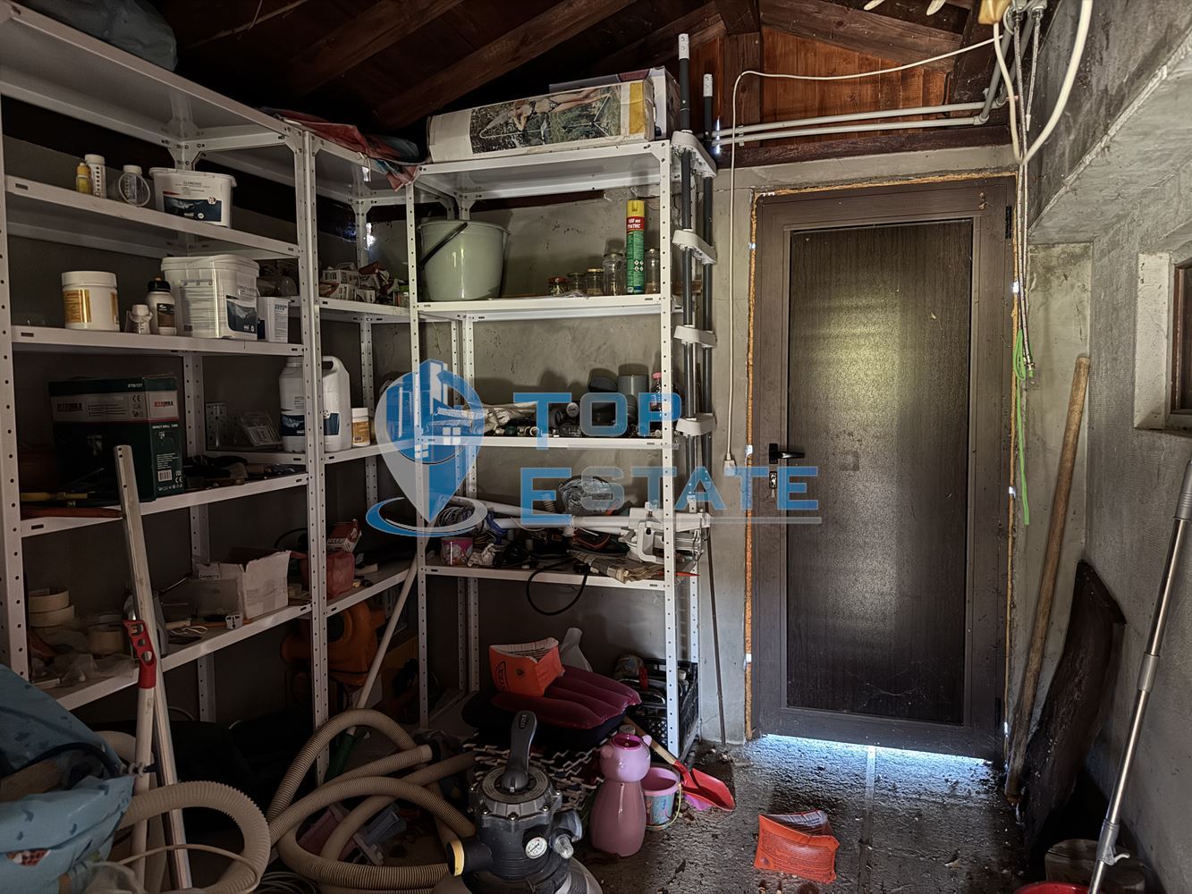 Двуетажна вила с красива гледка във вилна зона на град Дряново-0 Двуетажна вила с красива гледка във вилна зона на град Дряново - 0