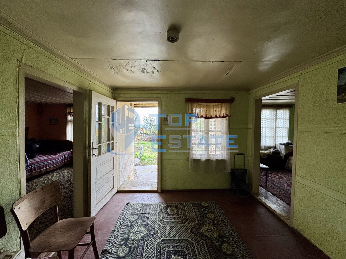 Тухлена къща с допълнителна постройка в град Долна Оряховица, област Велико Търново-0 Тухлена къща с допълнителна постройка в град Долна Оряховица, област Велико Търново - 0