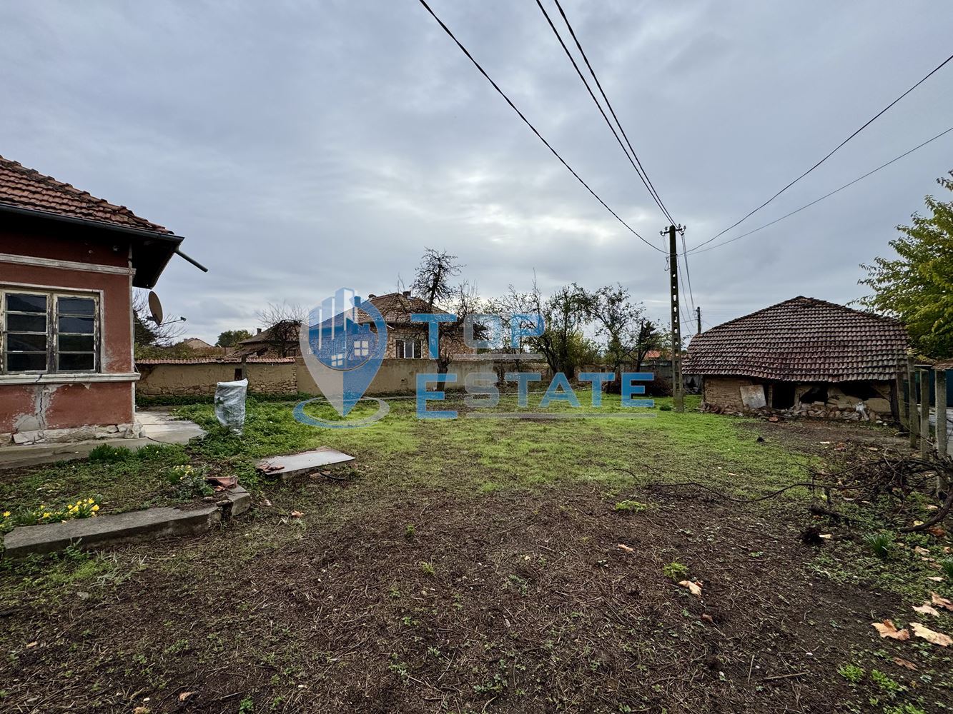 Тухлена къща с допълнителна постройка в град Долна Оряховица, област Велико Търново-0 Тухлена къща с допълнителна постройка в град Долна Оряховица, област Велико Търново - 0