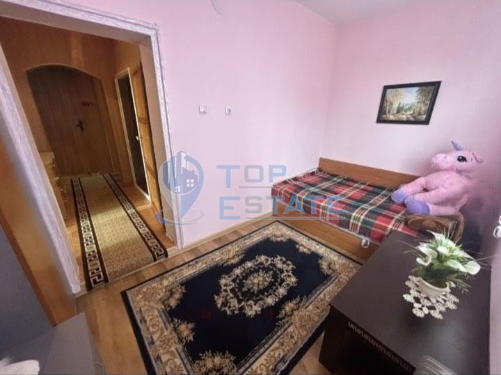 Обзаведен етаж от къща подходящ за инвестиция в град Горна Оряховица, област Велико Търново - 0