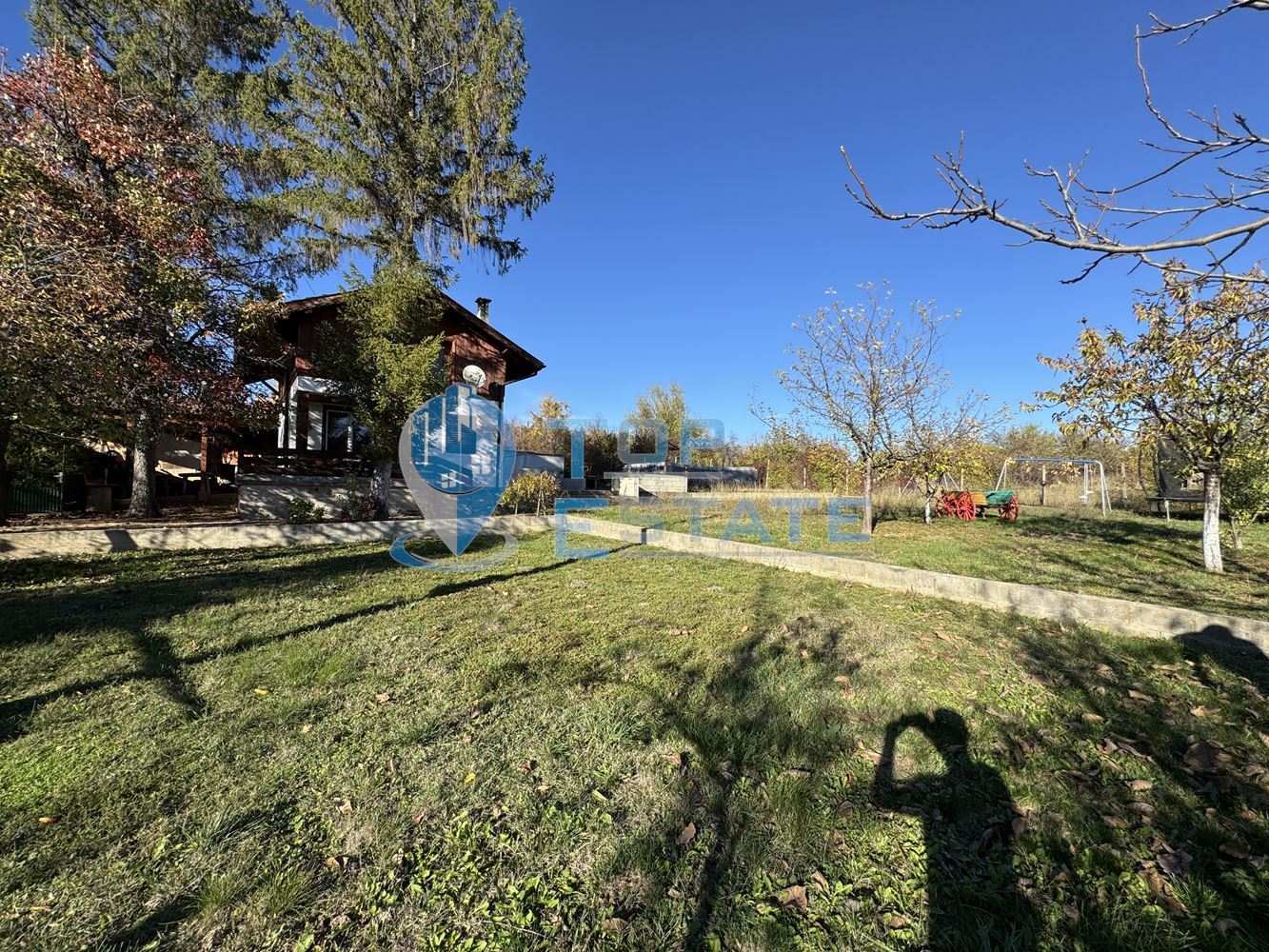 Двуетажна вила с красива гледка във вилна зона на град Дряново-0 Двуетажна вила с красива гледка във вилна зона на град Дряново - 0