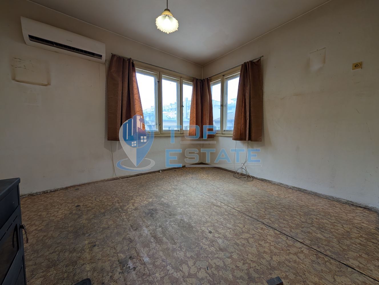 Многостаен тухлен апартамент в центъра на град Горна Оряховица-0 Многостаен тухлен апартамент в центъра на град Горна Оряховица - 0