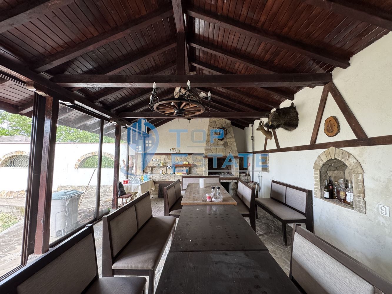 Къща с панорамна гледка във вилната зона на между град Бяла Черква и село Вишовград, област Велико Търново - 0