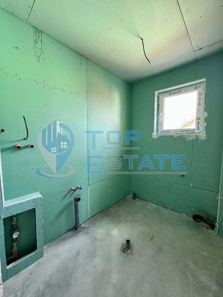 Тухлен апартамент в центъра на град Павликени, област Велико Търново - 0