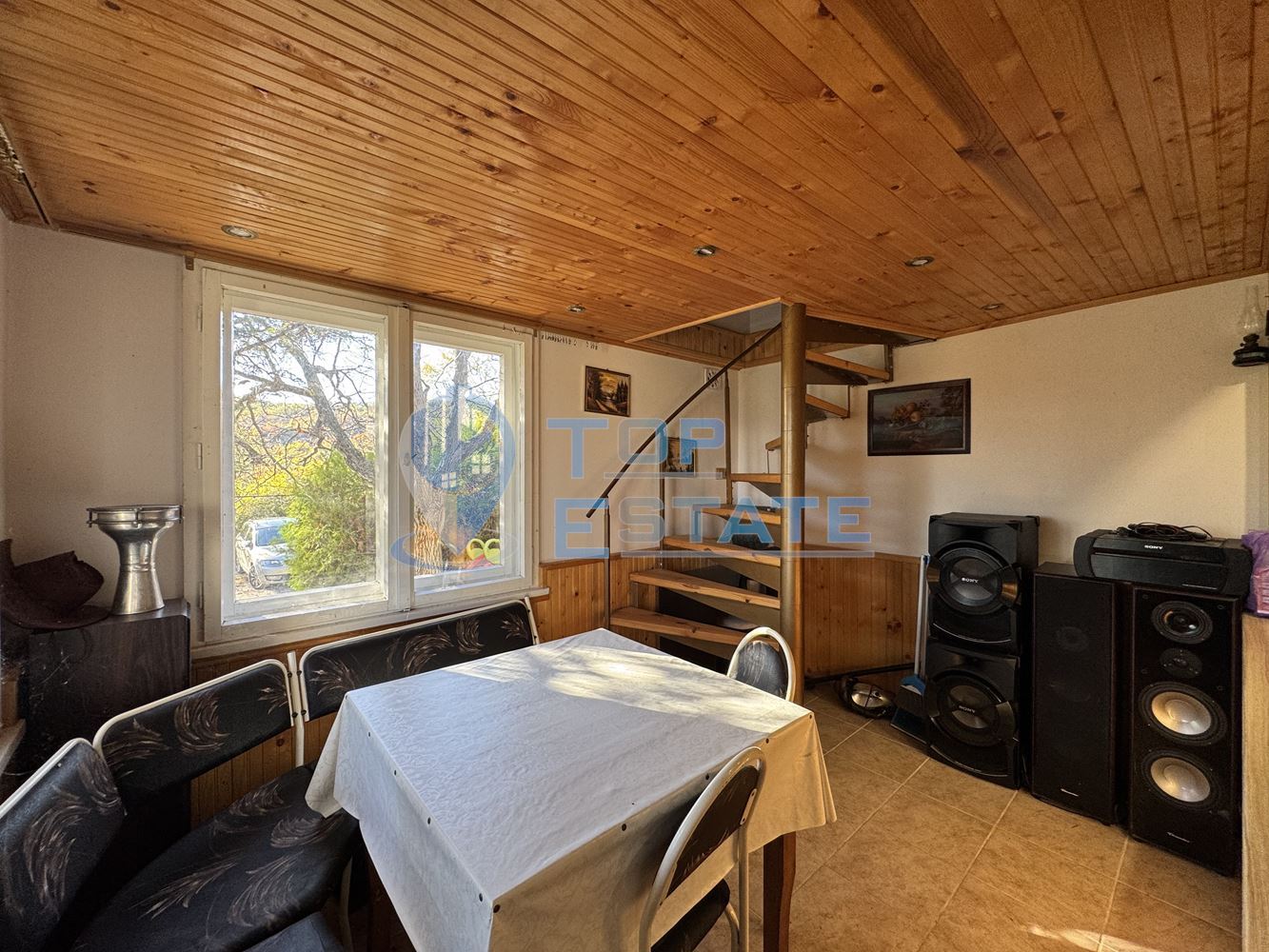 Двуетажна вила с красива гледка във вилна зона на град Дряново-0 Двуетажна вила с красива гледка във вилна зона на град Дряново - 0