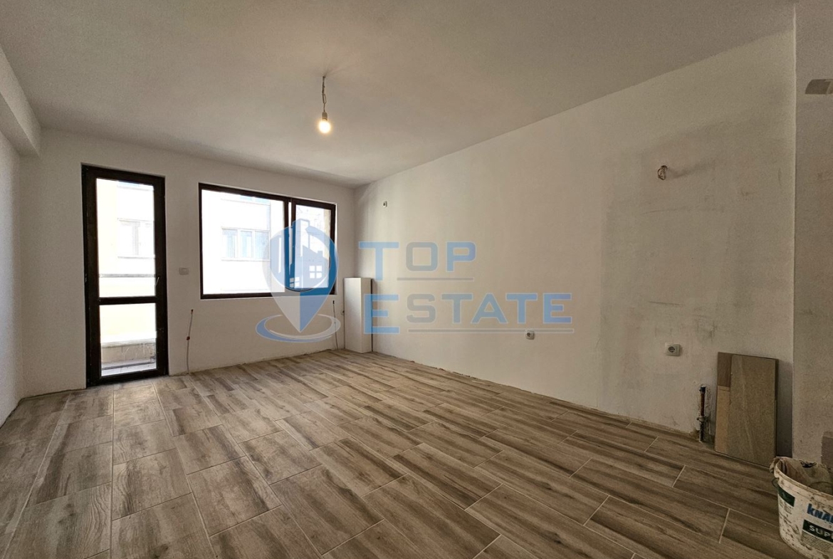 Двустаен тухлен апартамент ново строителство в квартал Бузлуджа, град Велико Търново - 0