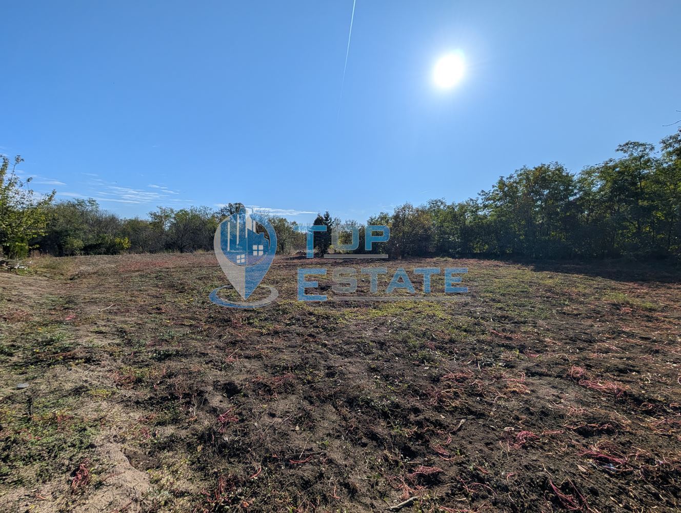 Двуетажна къща с голям двор и кладенец в село Сломер - 0