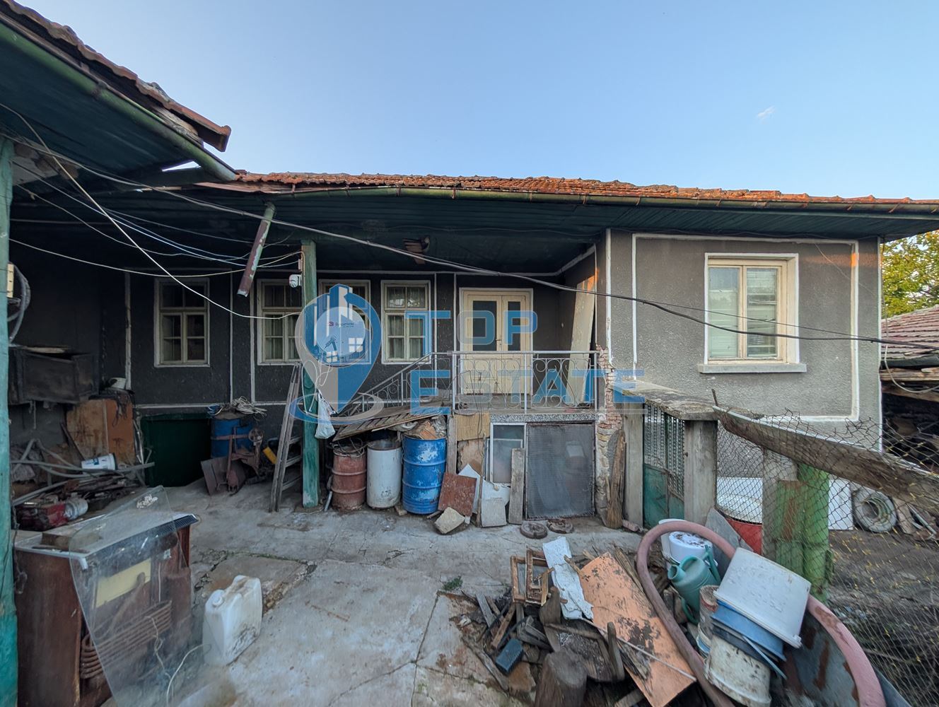 Едноетажна къща с лятна кухня и гараж в село Мерданя, област Велико Търново-0 Едноетажна къща с лятна кухня и гараж в село Мерданя, област Велико Търново - 0