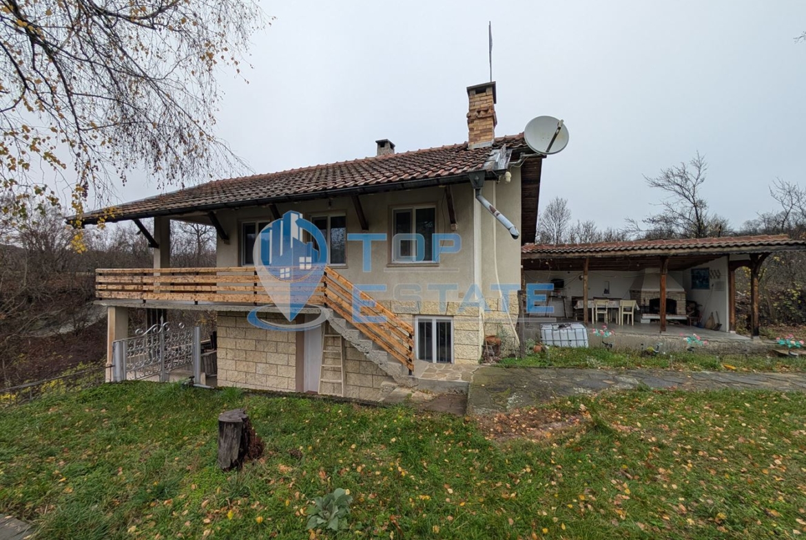 Двуетажна масивна вила до река в Еленския балкан - 0