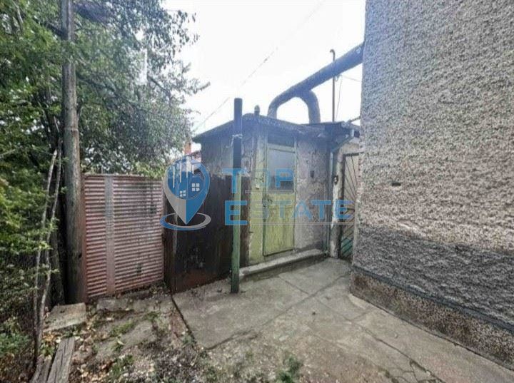 Обзаведен етаж от къща подходящ за инвестиция в град Горна Оряховица, област Велико Търново - 0