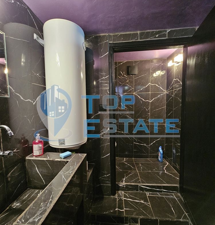 Ремонтирано тухлено жилище със самостоятелен вход в широкия център на гр. Велико Търново - 0