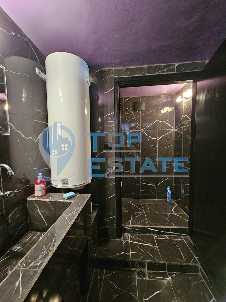 Ремонтирано тухлено жилище със самостоятелен вход в широкия център на гр. Велико Търново - 0