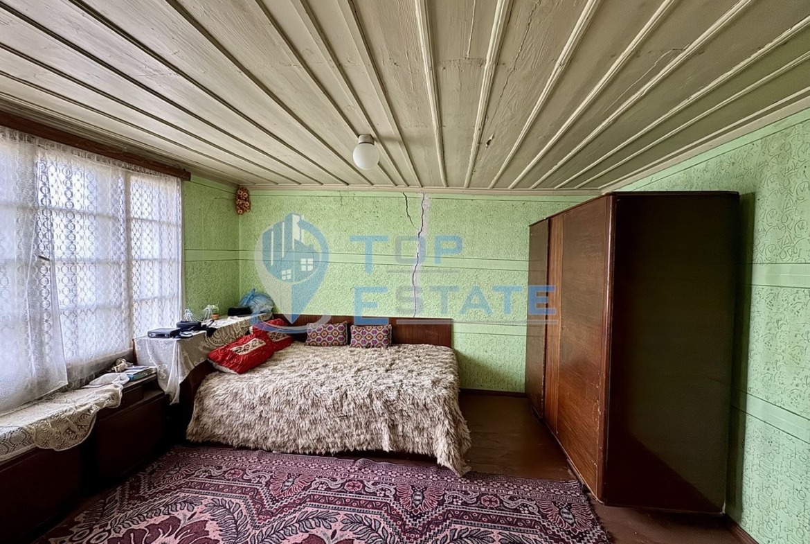 Тухлена къща с допълнителна постройка в град Долна Оряховица, област Велико Търново - 0