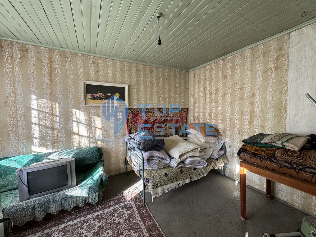 Къща с кладенец и допълнителна постройка в село Ресен, област Велико Търново-0 Къща с кладенец и допълнителна постройка в село Ресен, област Велико Търново - 0