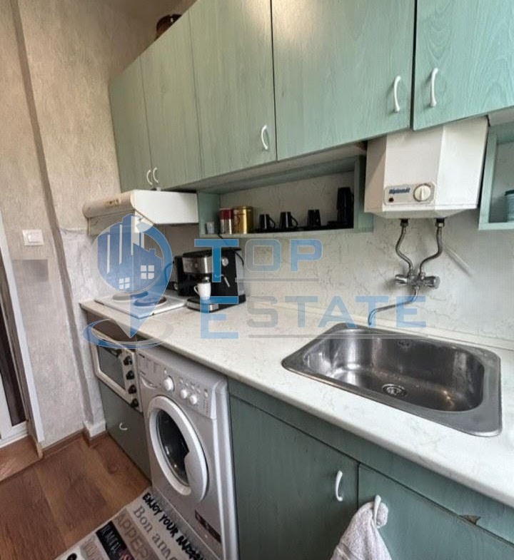 Обзаведен етаж от къща подходящ за инвестиция в град Горна Оряховица, област Велико Търново - 0