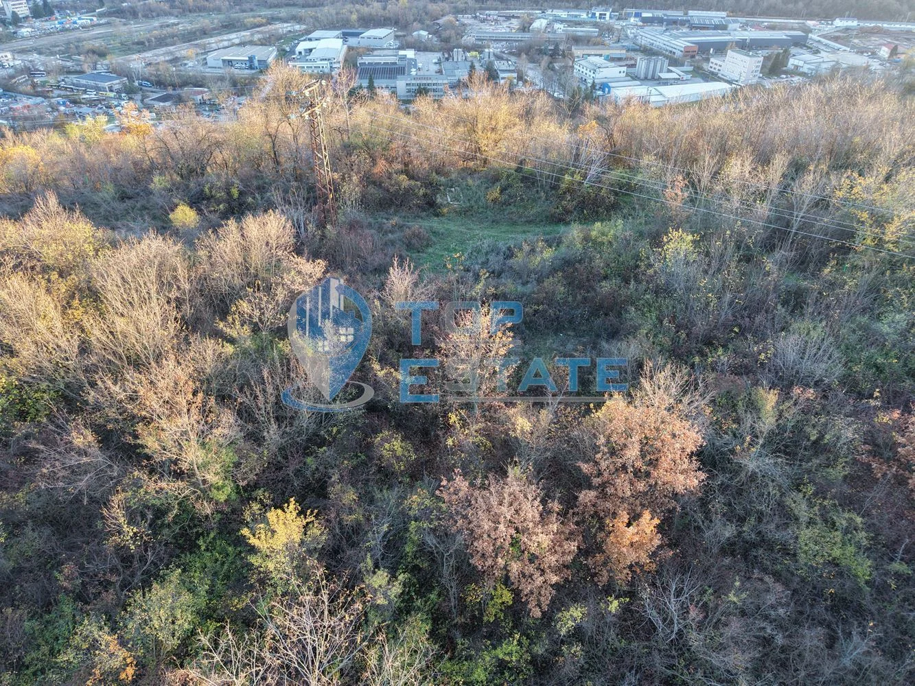 Парцел във вилната зона на кв. Бузлуджа, град Велико Търново - 0