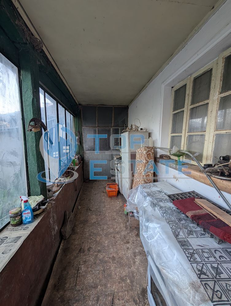 Едноетажна къща с лятна кухня и гараж в село Мерданя, област Велико Търново-0 Едноетажна къща с лятна кухня и гараж в село Мерданя, област Велико Търново - 0